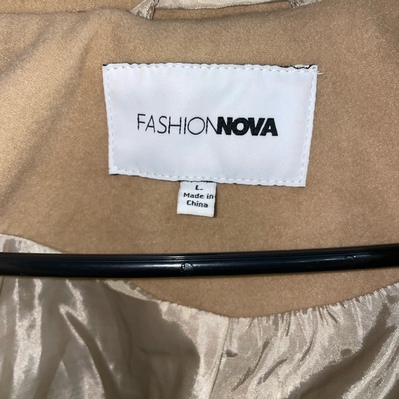 Fashion nova pea coat, Never worn, runs small fits medium - Picture 3 of 3